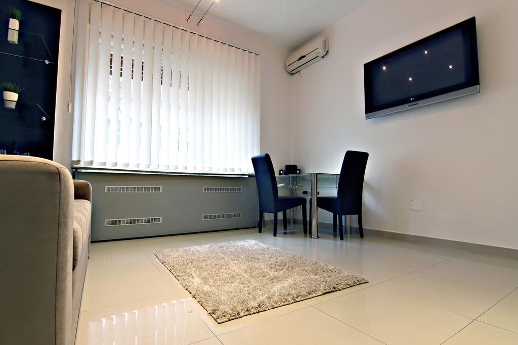 City Centre Apartment Novi Sad Ngoại thất bức ảnh