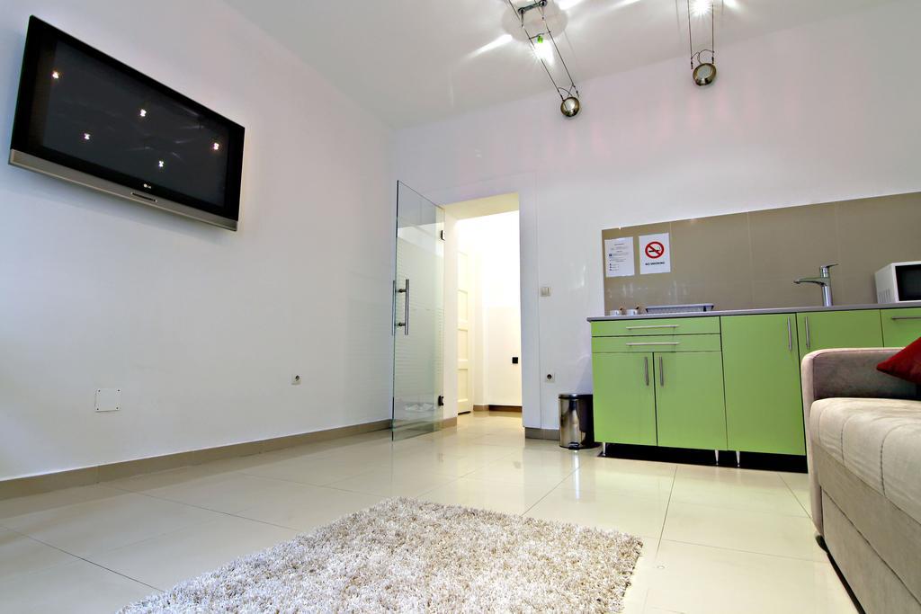 City Centre Apartment Novi Sad Ngoại thất bức ảnh
